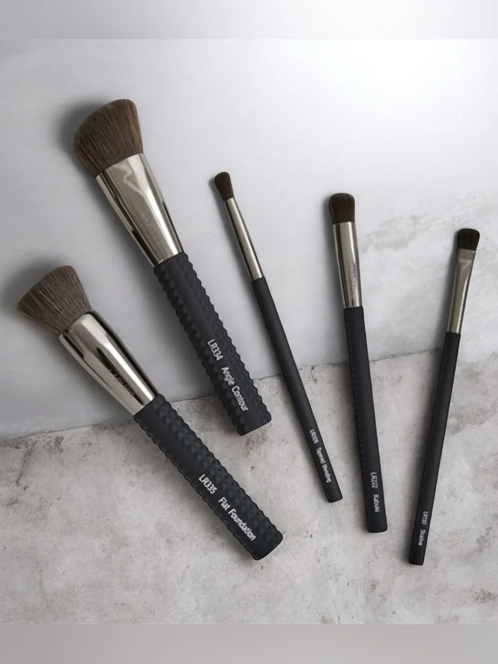 Laruce Essentials Brush Set in Black